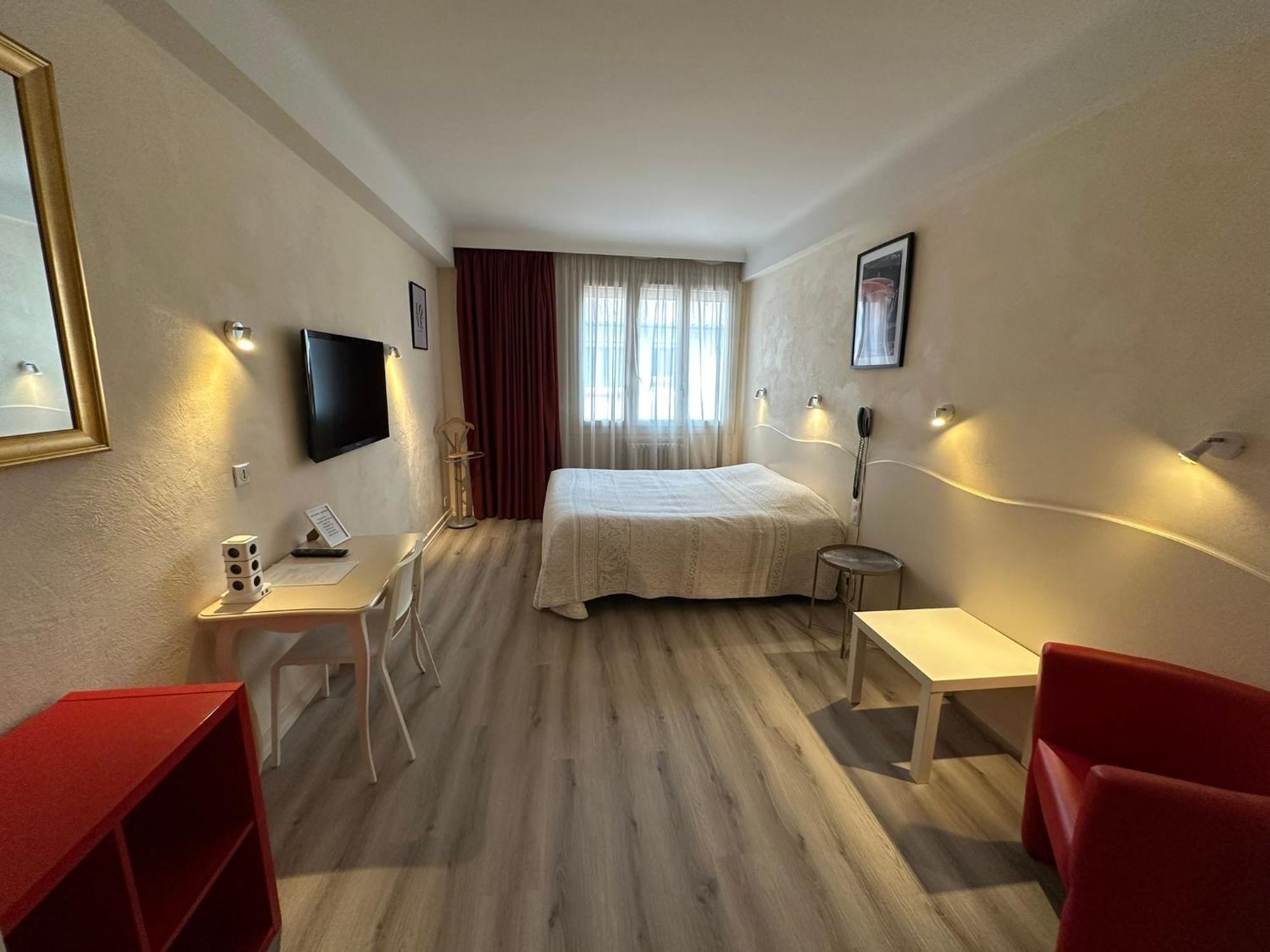 Hotel Chiffre Albi Exterior photo